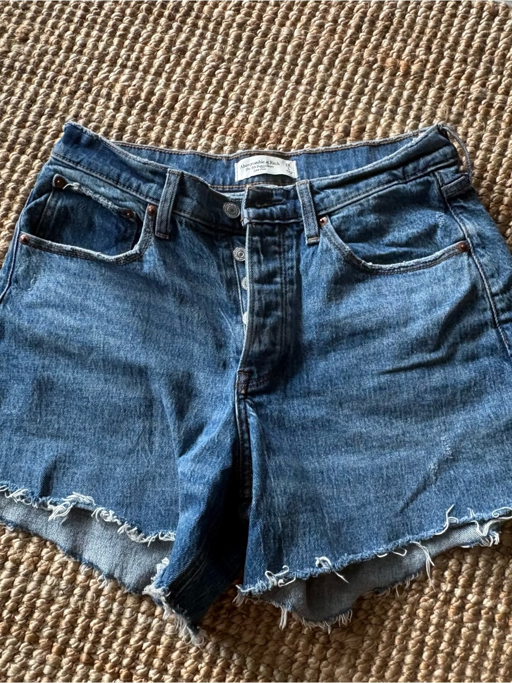 abercrombie and fitch 90s baggy short low rise, curve love